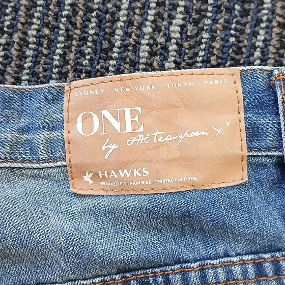 One Teaspoon Distressed DenimShorts Size 27 - Picture 3 of 6